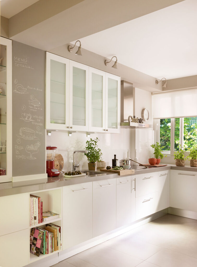 Ideas para renovar la cocina sin hacer obras y con poco presupuesto: 10 consejos prácticos